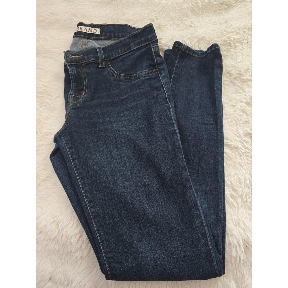 Junior's J Brand Jeans. Like New. Size 28. Straight,skinny jeans.
